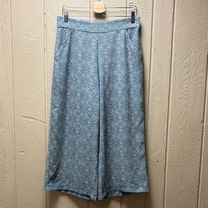 Max Studio Crop Pants